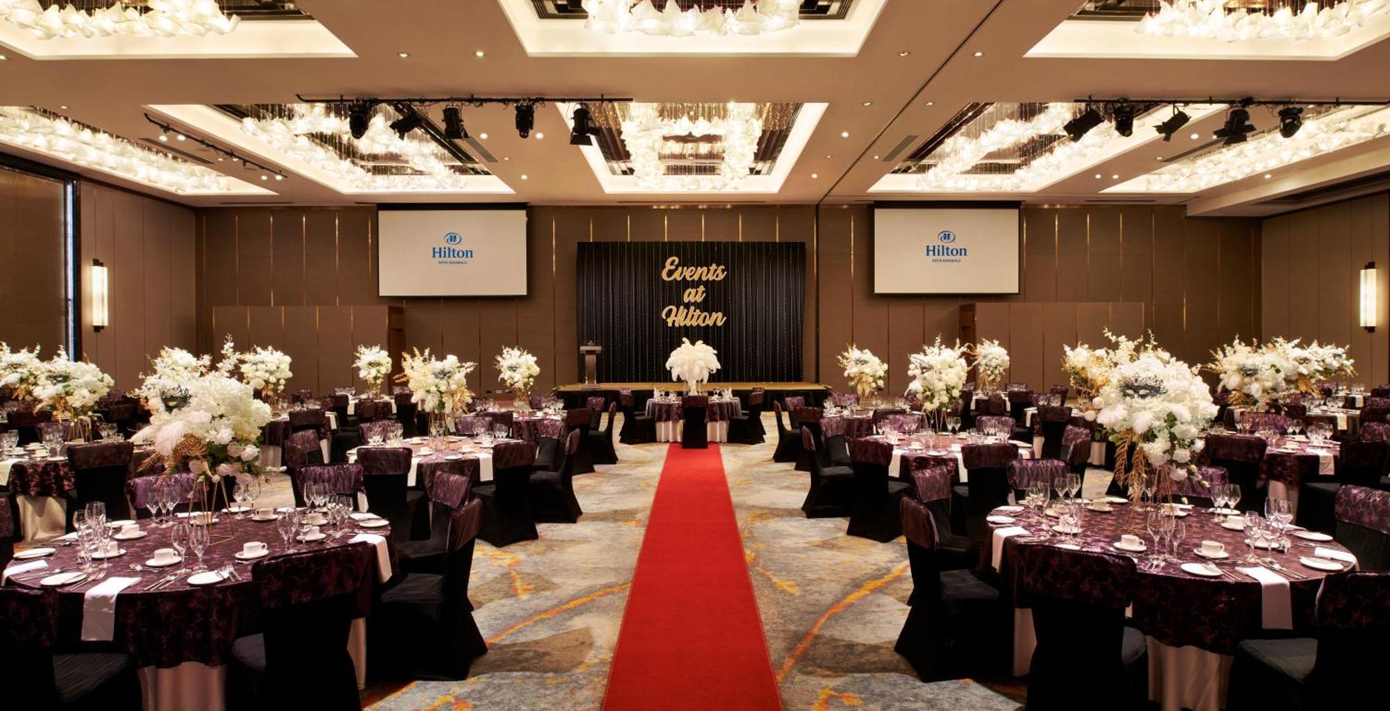 Hilton Kota Kinabalu Hotell Exteriör bild The ballroom